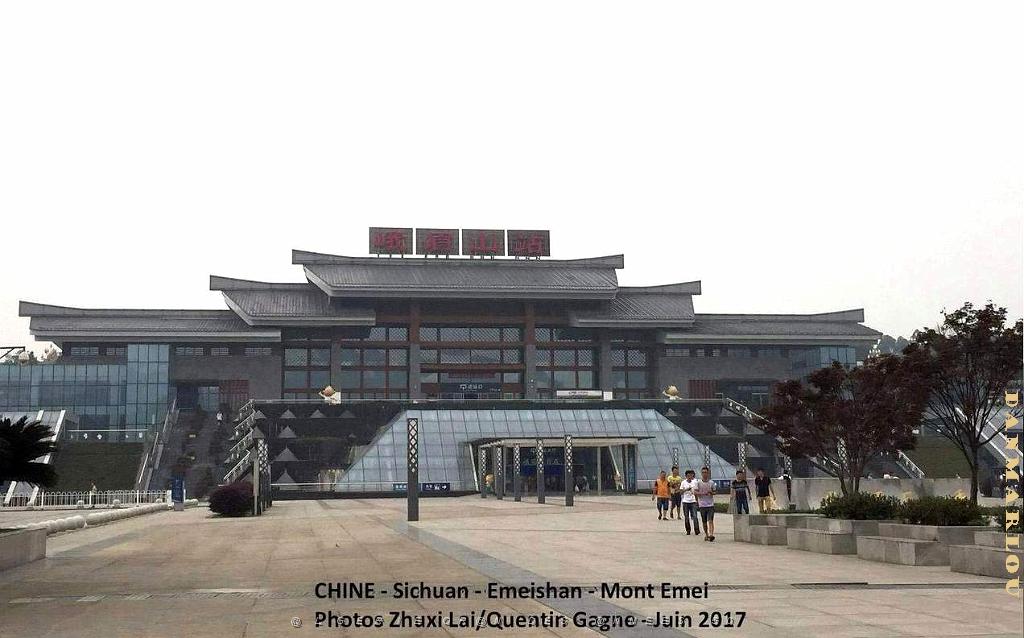 Emeishan 002.JPG